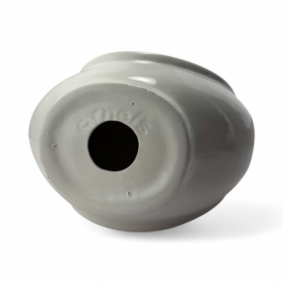 Vintage Arnel’s Ceramic Swan Figurine with Gold Beak – Elegant Home Decor - Picture 4 of 15